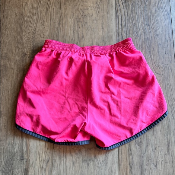 NIKE/UA/Gap Fit Shorts Bundle of 4 Women’s Running Shorts Lined Athletic Shorts - Picture 4 of 16